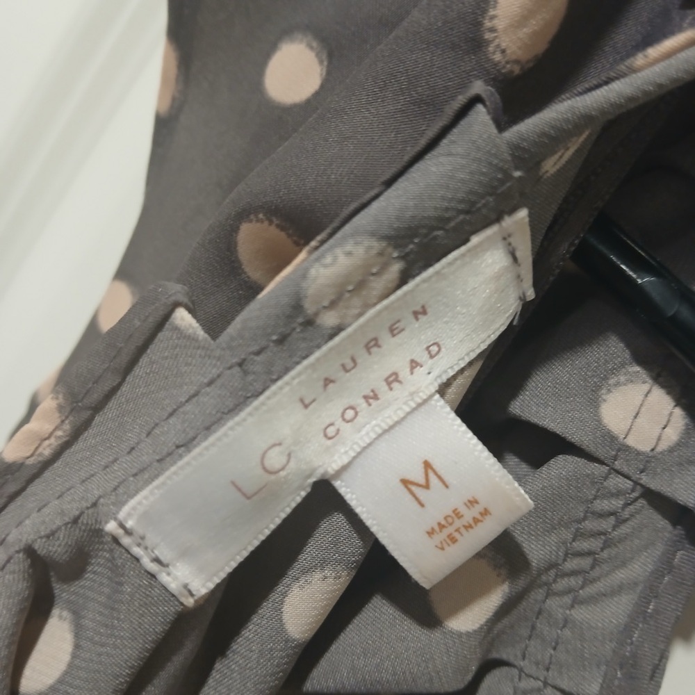 ⭐️ LC Lauren Conrad Polka Dot Top size medium‎ - Picture 3 of 4